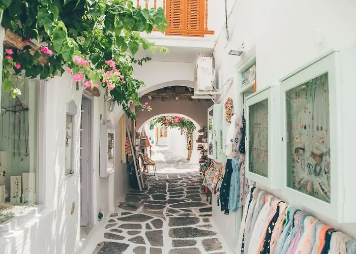 Heritage With Terrace In The Trendy Port Of بيت للعطل *